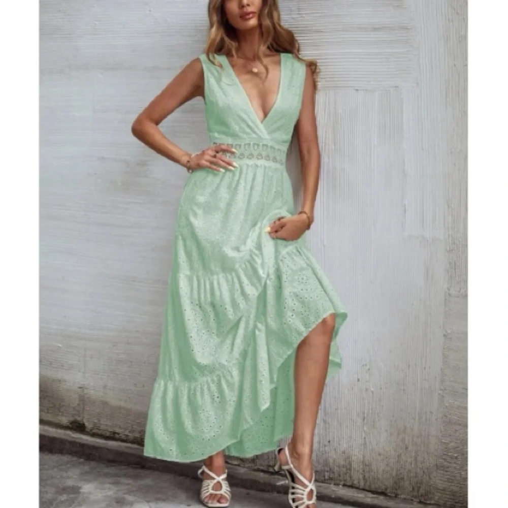 Boho green  lace insert V neck ruffle hem maxi dress - Picture 13 of 16